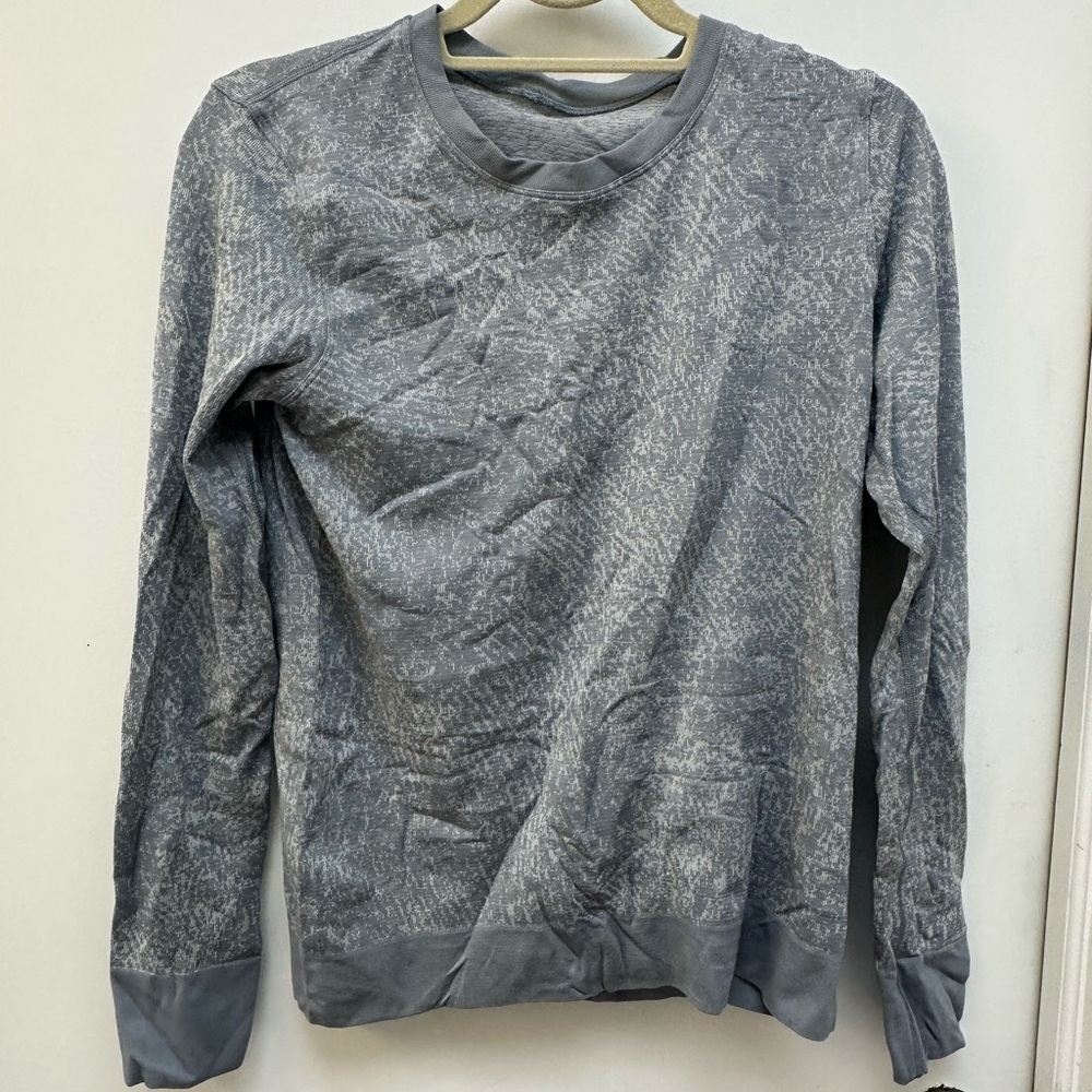 Lululemon Gray Swiftly relaxed long sleeve - size 6 - like new